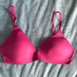 Body by Victoria Ipex wire free contour bra, 34C